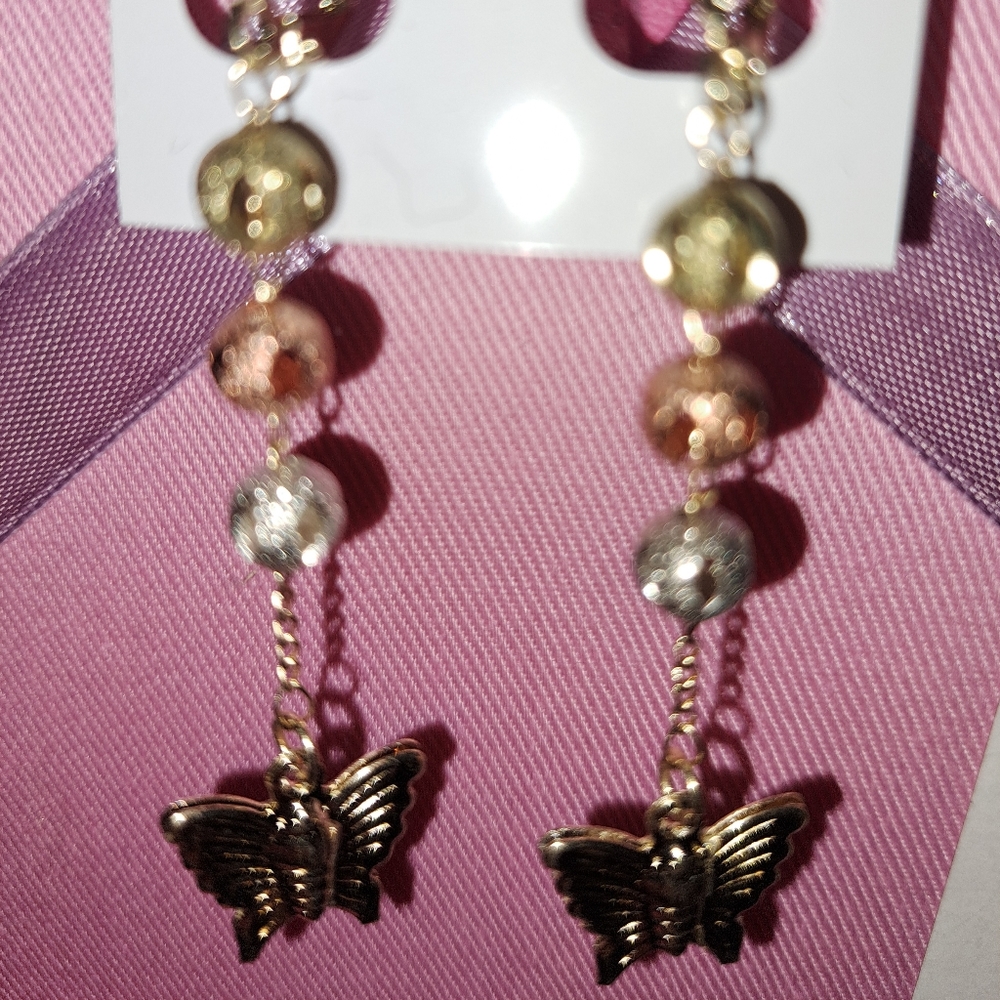 🦋 earrings - Picture 3 of 3